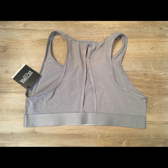 Victoria’s Secret Sports Bra - Picture 2 of 2